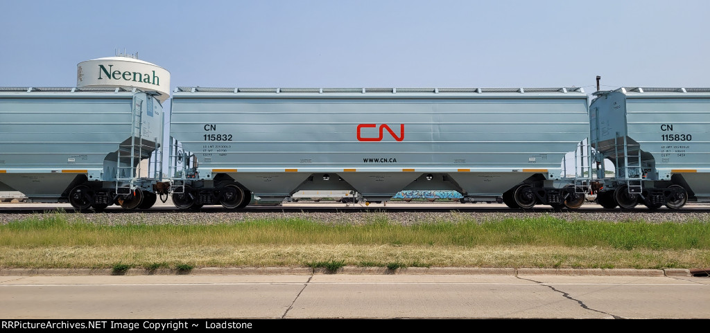 CN 115832